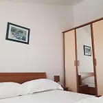 Rupe Apartman *