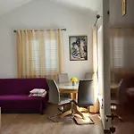 Rupe Apartman *