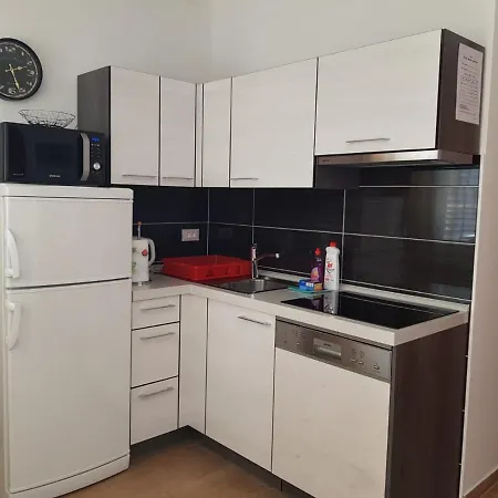 Rupe Apartman *
